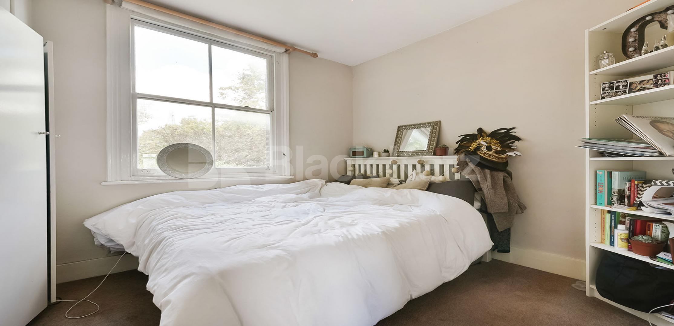 			LET , 5 Bedroom, 2 bath, 1 reception House			 Searles Road, Borough